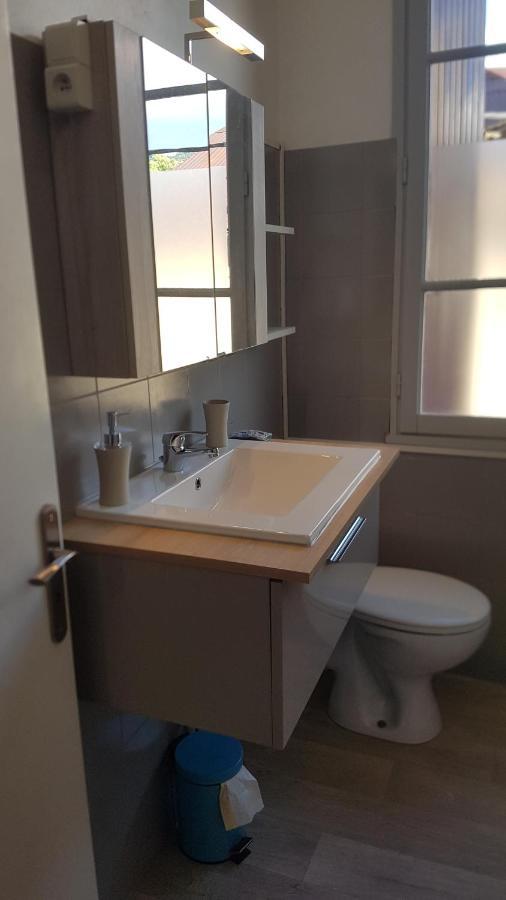 Appartements Coeur De Village แซ็งต์-ฌ็อง-ดู-บรูเอล ภายนอก รูปภาพ
