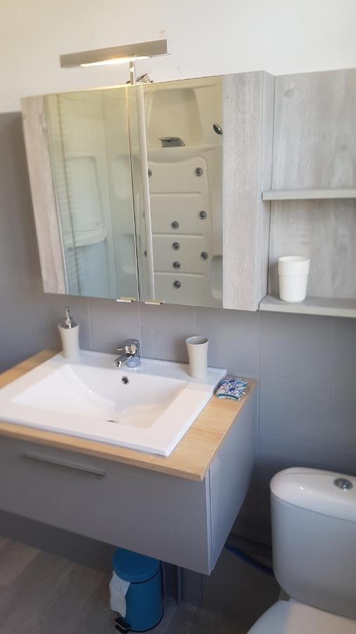 Appartements Coeur De Village แซ็งต์-ฌ็อง-ดู-บรูเอล ภายนอก รูปภาพ