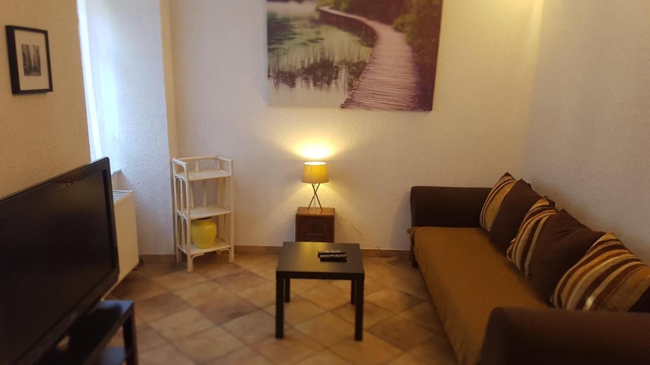 Appartements Coeur De Village แซ็งต์-ฌ็อง-ดู-บรูเอล ภายนอก รูปภาพ