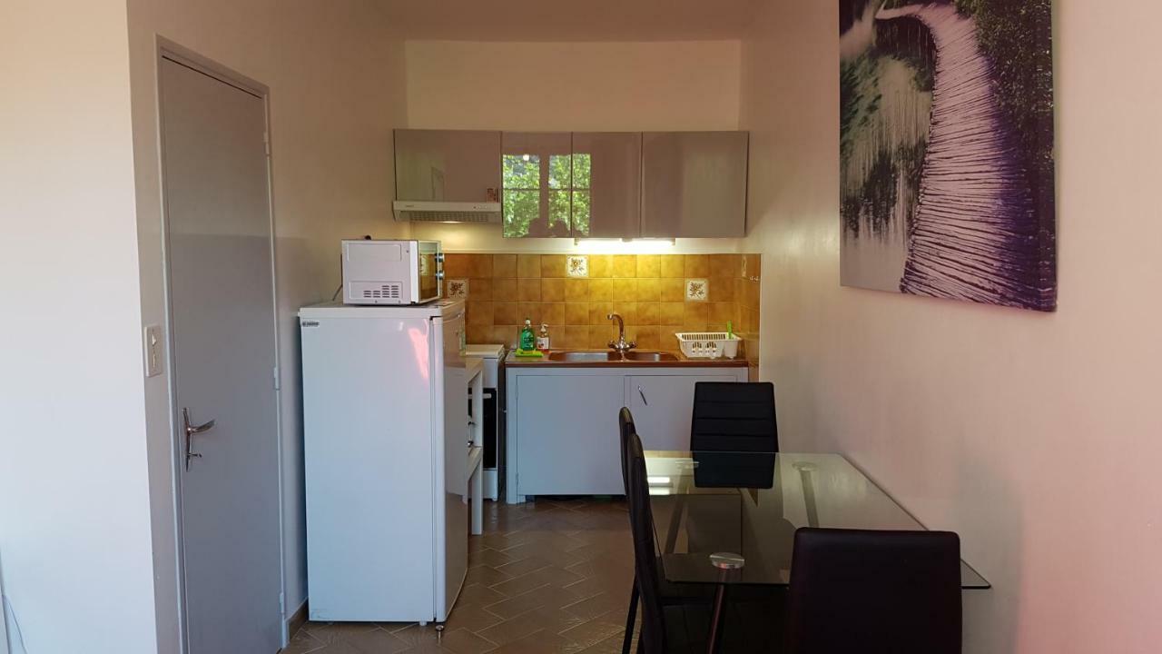 Appartements Coeur De Village แซ็งต์-ฌ็อง-ดู-บรูเอล ภายนอก รูปภาพ